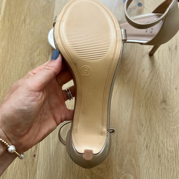 BRAND New A New Day Strappy Heels. Gold color. size 9 - Picture 3 of 3